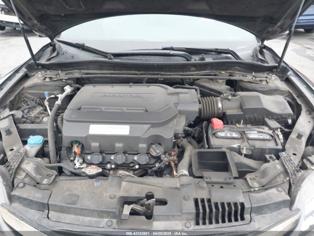 1HGCT2B0XGA006388 Honda Accord Touring