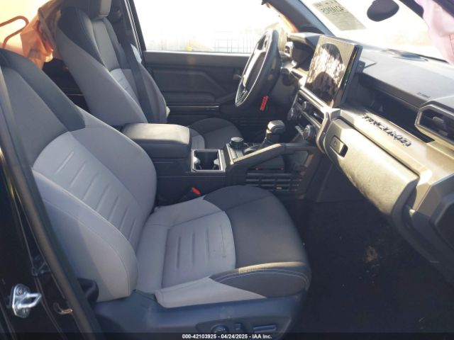 3TMLB5JN8RM050976 Toyota Tacoma Trd Sport 4wd