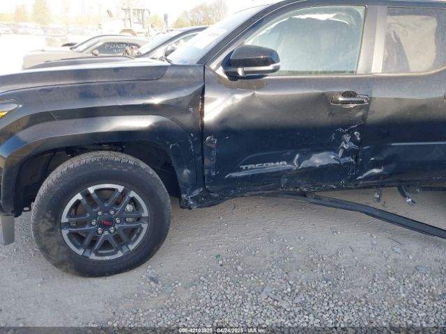 3TMLB5JN8RM050976 Toyota Tacoma Trd Sport 4wd