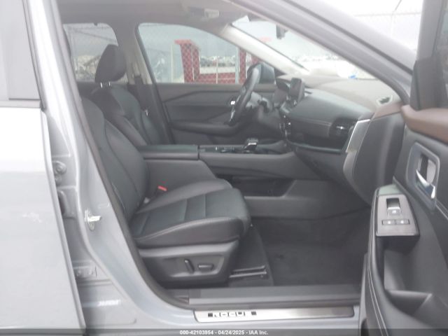 5N1BT3CA3PC670040 Nissan Rogue Sl Fwd