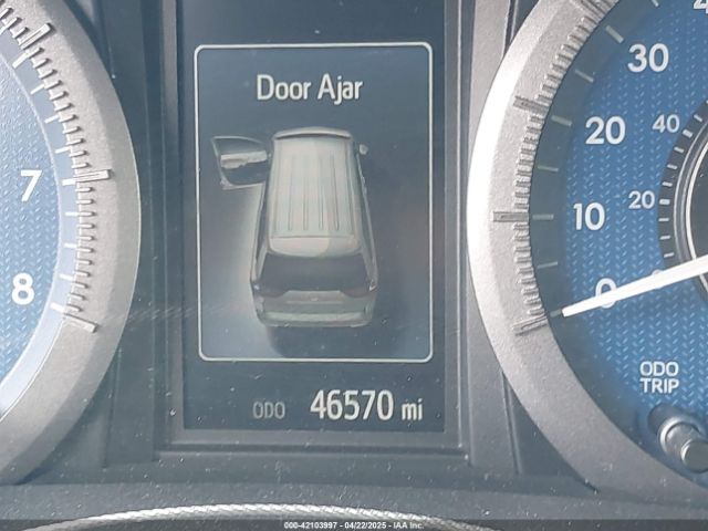 5TDKZ3DC3LS043379 Toyota SIENNA LE