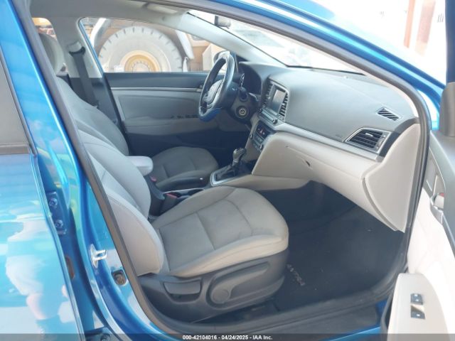 5NPD84LF6HH009625 Hyundai ELANTRA SE