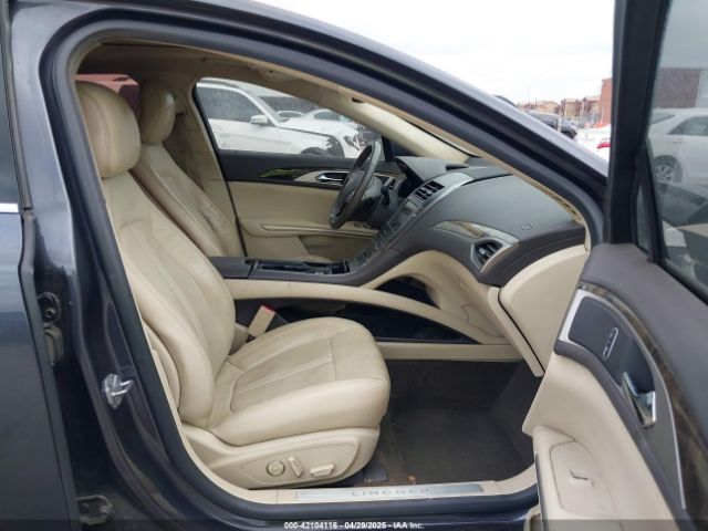 3LN6L2G98ER830388 Lincoln MKZ