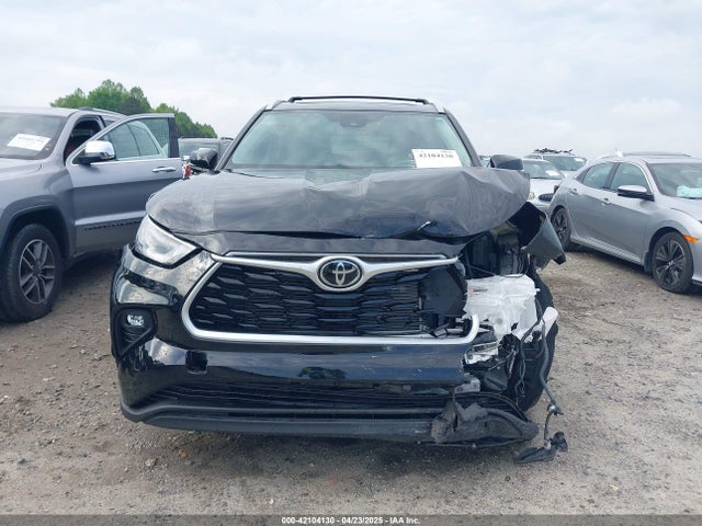 5TDGZRBH1NS164292 Toyota Highlander Xle