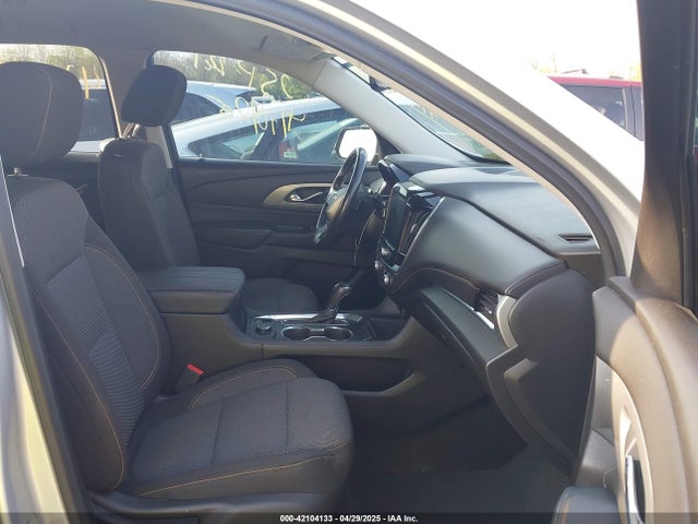 1GNERGKW6KJ114174 Chevrolet Traverse 1lt
