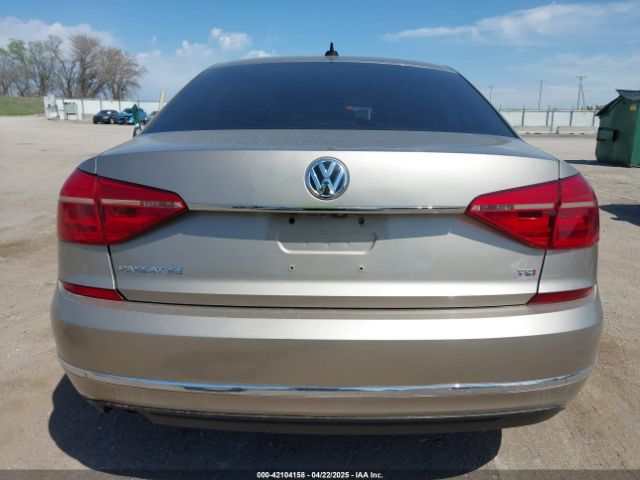 1VWBS7A31GC015469 Volkswagen Passat 1.8t Se