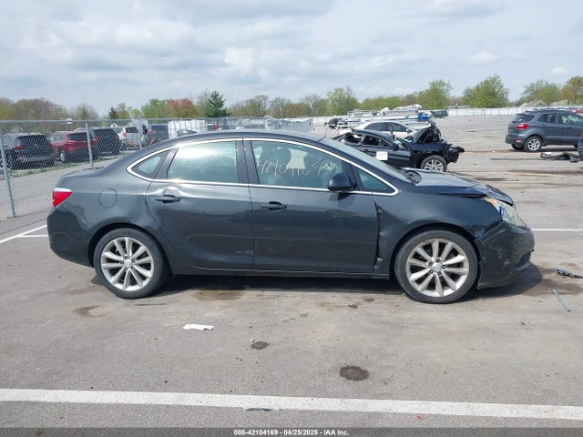 1G4PP5SK0F4106662 Buick lea