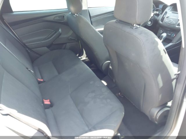 1FADP3E25HL270589 Ford FOCUS S