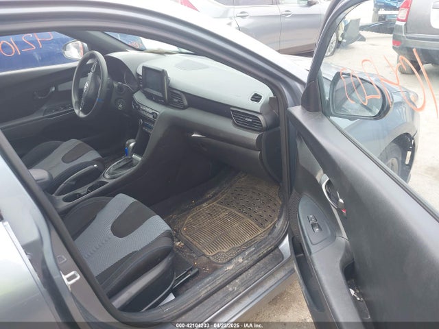 KMHTG6AF0KU017161 Hyundai Veloster 2.0
