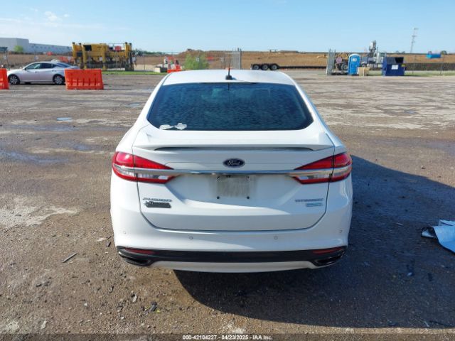 3FA6P0K97HR129498 Ford Fusion Titanium