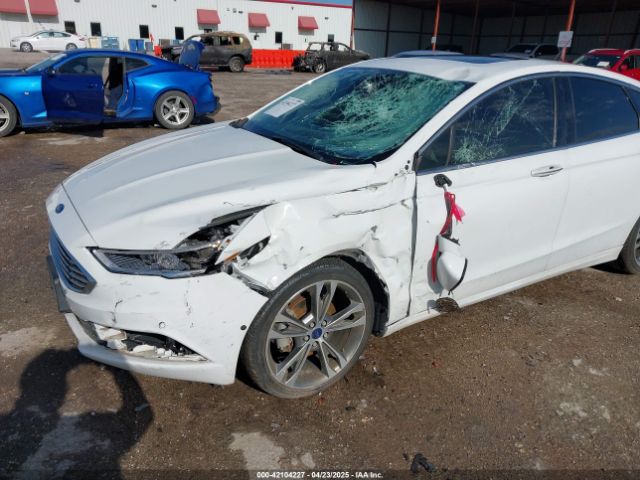 3FA6P0K97HR129498 Ford Fusion Titanium