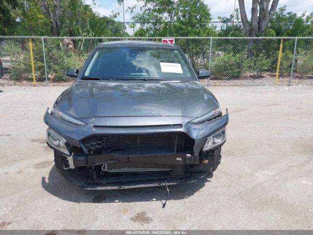 KM8K12AA4KU299296 Hyundai Kona Se
