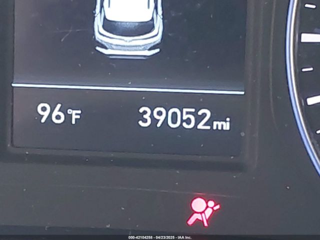 KM8K12AA4KU299296 Hyundai Kona Se