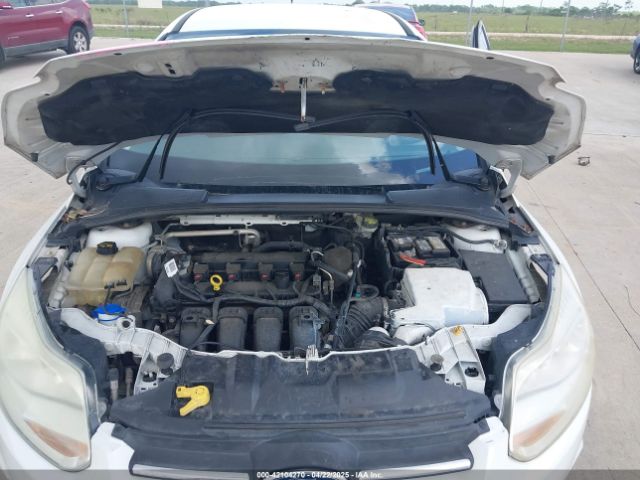 1FADP3F21EL446984 Ford FOCUS SE