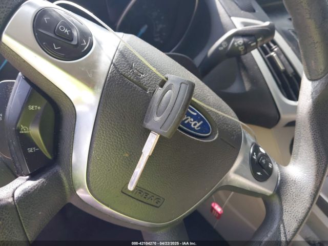 1FADP3F21EL446984 Ford FOCUS SE
