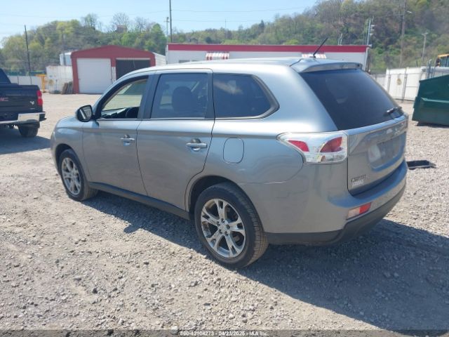 JA4AZ3A32EZ012250 Mitsubishi Outlander Se