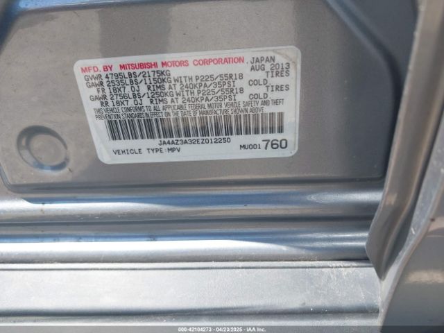 JA4AZ3A32EZ012250 Mitsubishi Outlander Se
