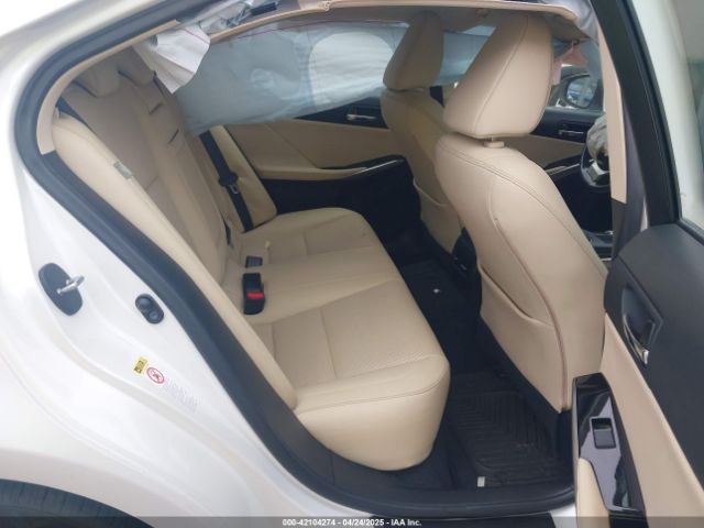 JTHBA1D21G5025136 Lexus IS 200T