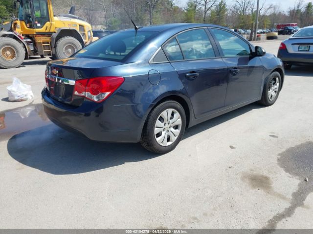 1G1PA5SG8E7138931 Chevrolet Cruze Ls Auto