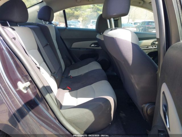 1G1PA5SG8E7138931 Chevrolet Cruze Ls Auto