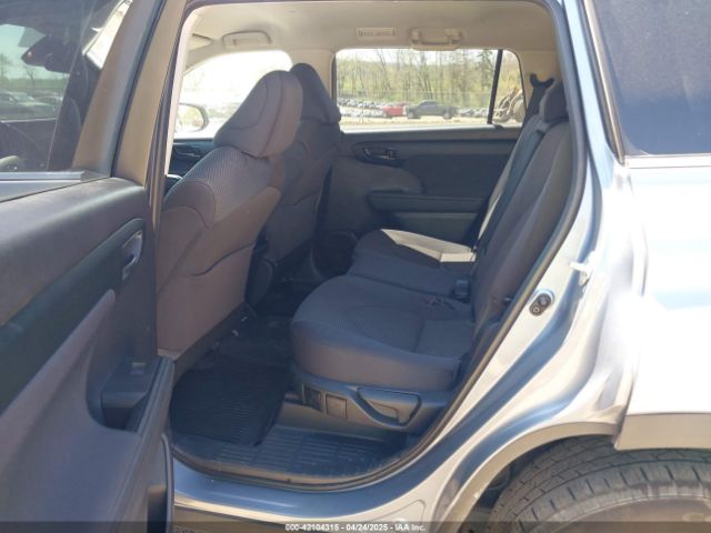 5TDBZRBH6MS082566 Toyota Highlander Le
