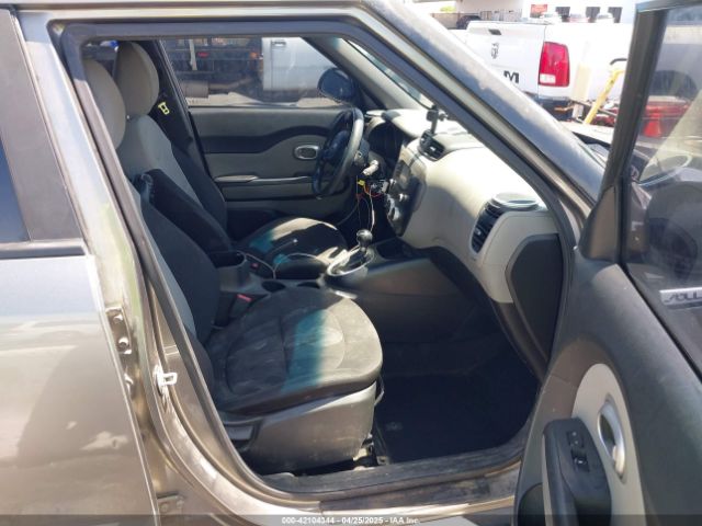 KNDJN2A22G7322089 KIA Soul