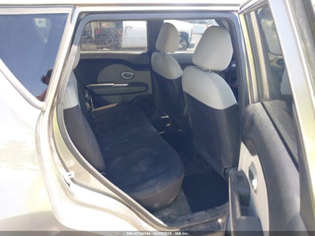 KNDJN2A22G7322089 KIA Soul
