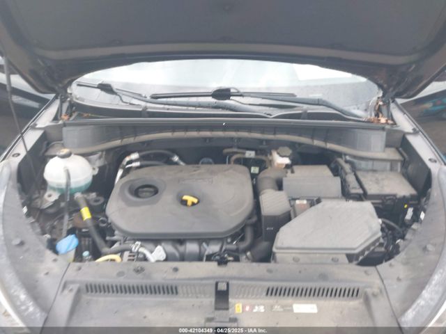 KM8J2CA47JU820390 Hyundai TUCSON SE