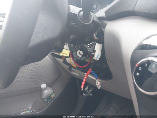 KM8J2CA47JU820390 Hyundai TUCSON SE