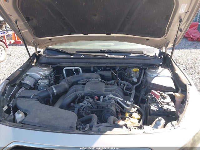 Продаж на аукціоні авто 2018 Subaru Outback 3.6r Limited, vin: 4S4BSENC4J3247195, номер лоту: 42104360