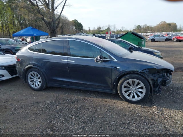 Tesla Model X 100d/75d/90d 2017 5YJXCDE2XHF054698 Image 13