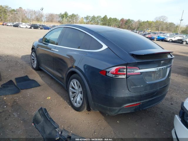 2017 TESLA MODEL X 5YJXCDE2XHF054698 Photo 2