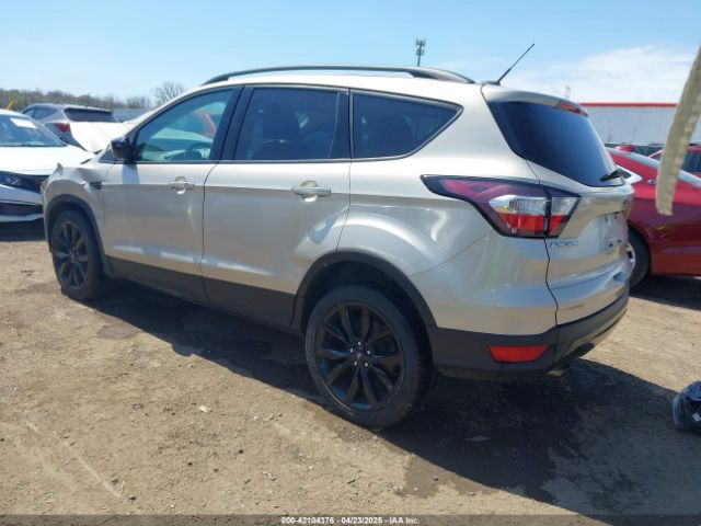 1FMCU9GD3HUE67086 Ford ESCAPE SE