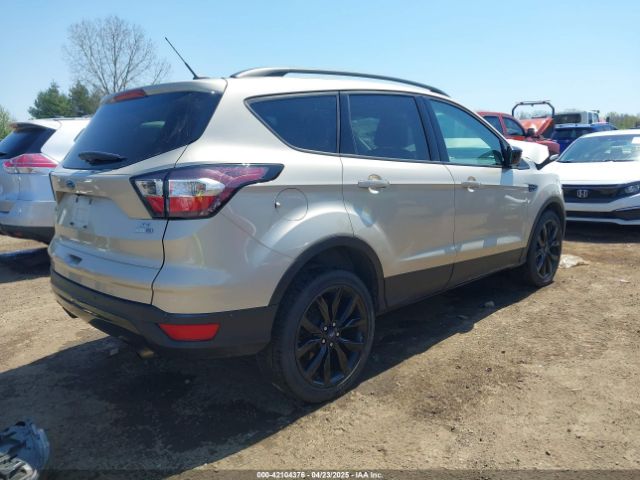 1FMCU9GD3HUE67086 Ford ESCAPE SE