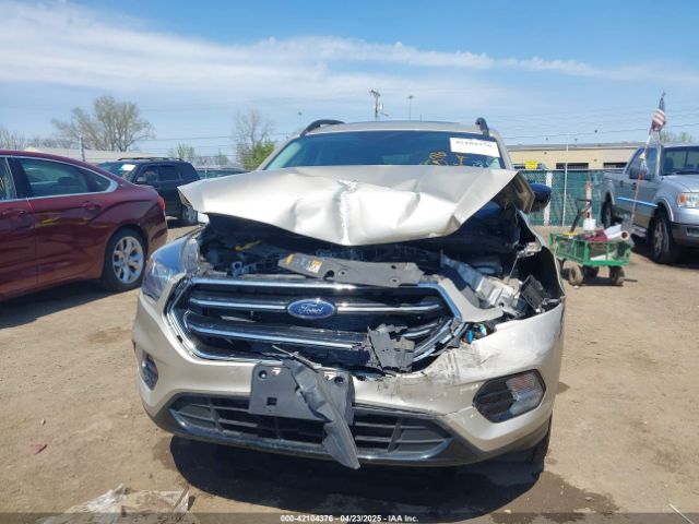 1FMCU9GD3HUE67086 Ford ESCAPE SE