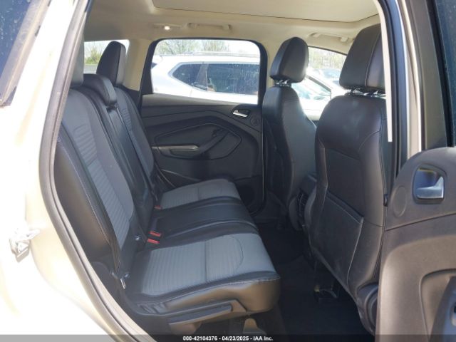 1FMCU9GD3HUE67086 Ford ESCAPE SE