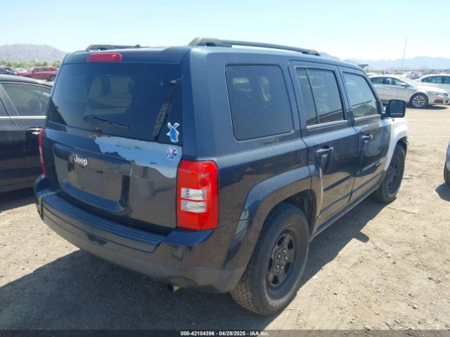 1C4NJPBB8GD562659 Jeep Patriot Sport
