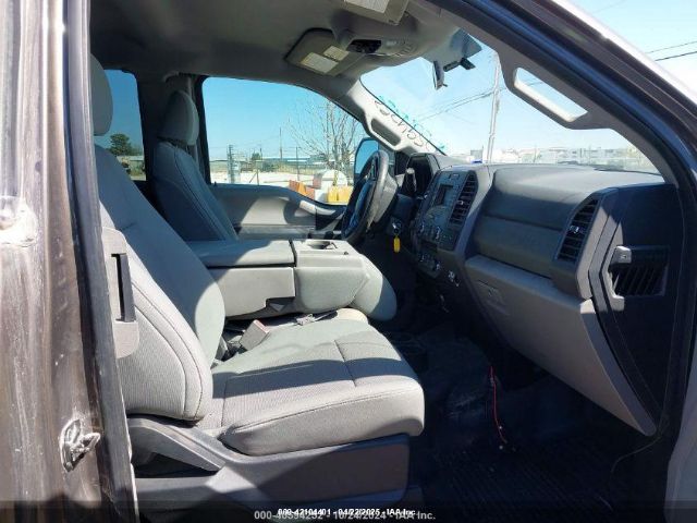 1FT7X2B68HEE28873 Ford F-250 Xl
