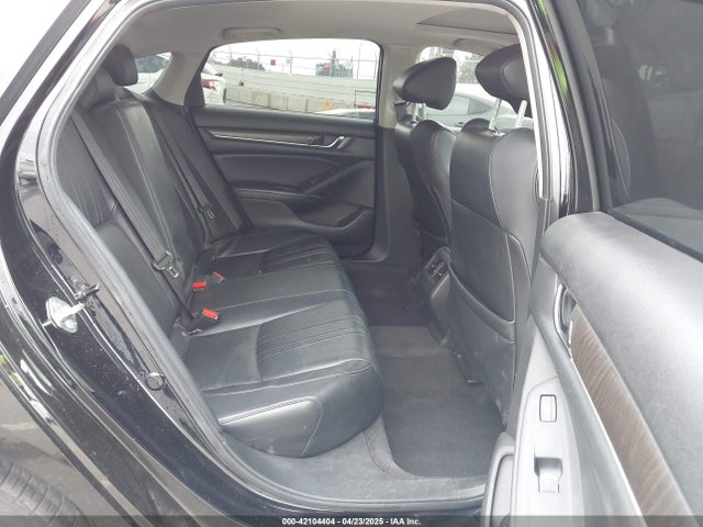 1HGCV1F9XJA109038 Honda Accord Touring
