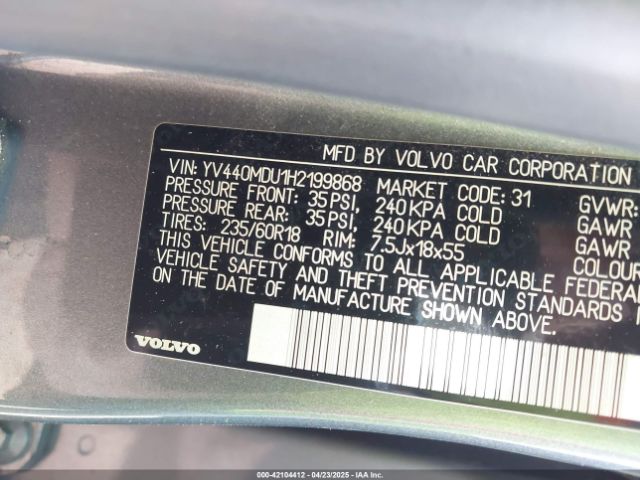 2017 VOLVO XC60 YV440MDU1H2199868 Photo 8