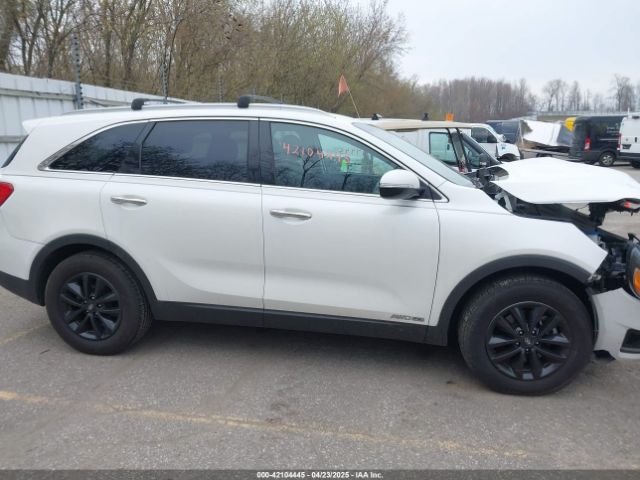 5XYPGDA56GG094546 KIA Sorento 3.3l Lx