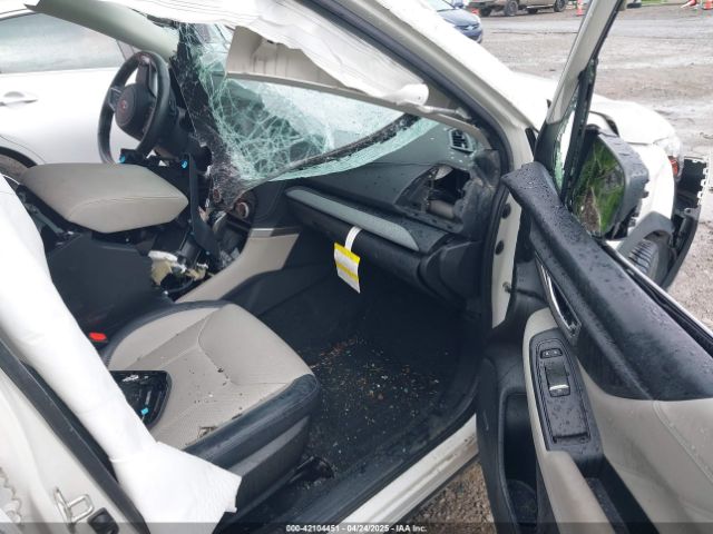 JF2SKAUC3KH495667 Subaru Forester Limited