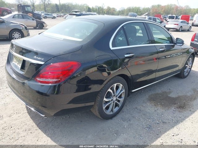 55SWF4KB7FU021743 Mercedes-Benz C 300 4matic/luxury 4matic/sport 4matic