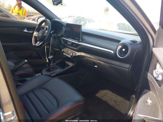 3KPF44AC6NE449955 KIA Forte Gt Manual