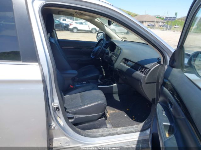 JA4AZ3A32HZ015847 Mitsubishi Outlander Se/sel