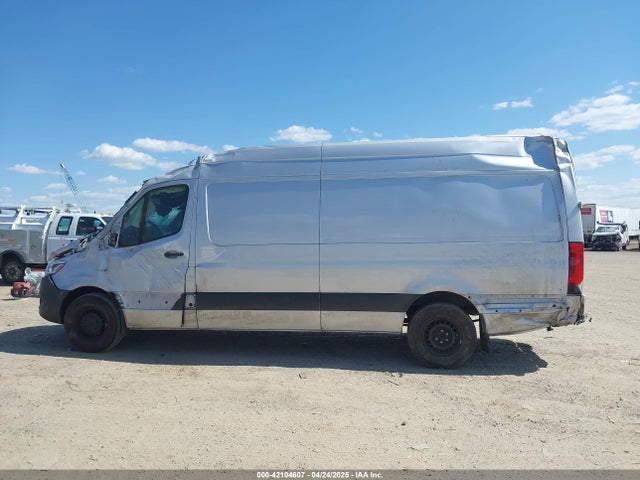 W1Y4KCHY3RT168035 Mercedes-Benz om654