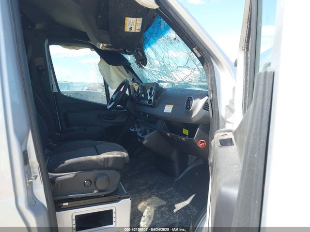 W1Y4KCHY3RT168035 Mercedes-Benz om654