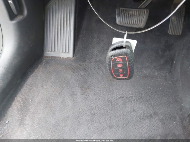 5NPD84LF7HH006989 Hyundai Elantra Limited