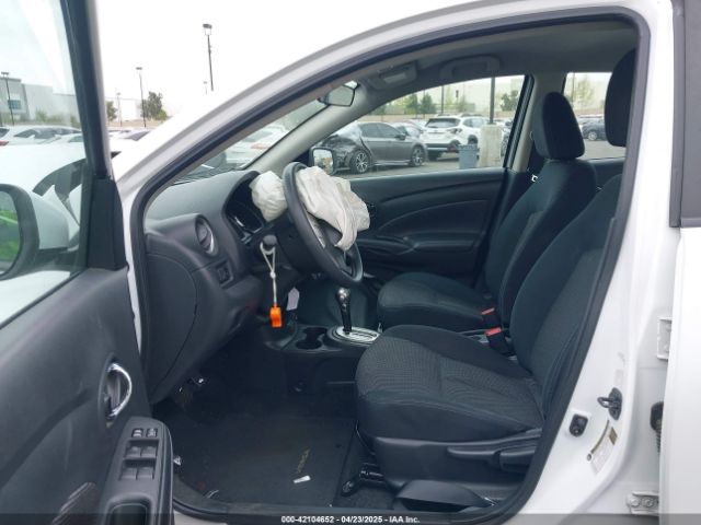 2019 NISSAN VERSA 3N1CN7AP1KL841496 Photo 4