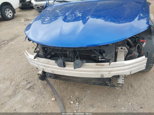 1C3CCCEG2FN665218 Chrysler 200 C